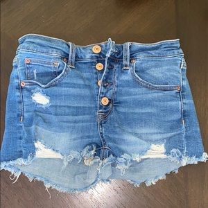 Blue denim American Eagle ripped shorts